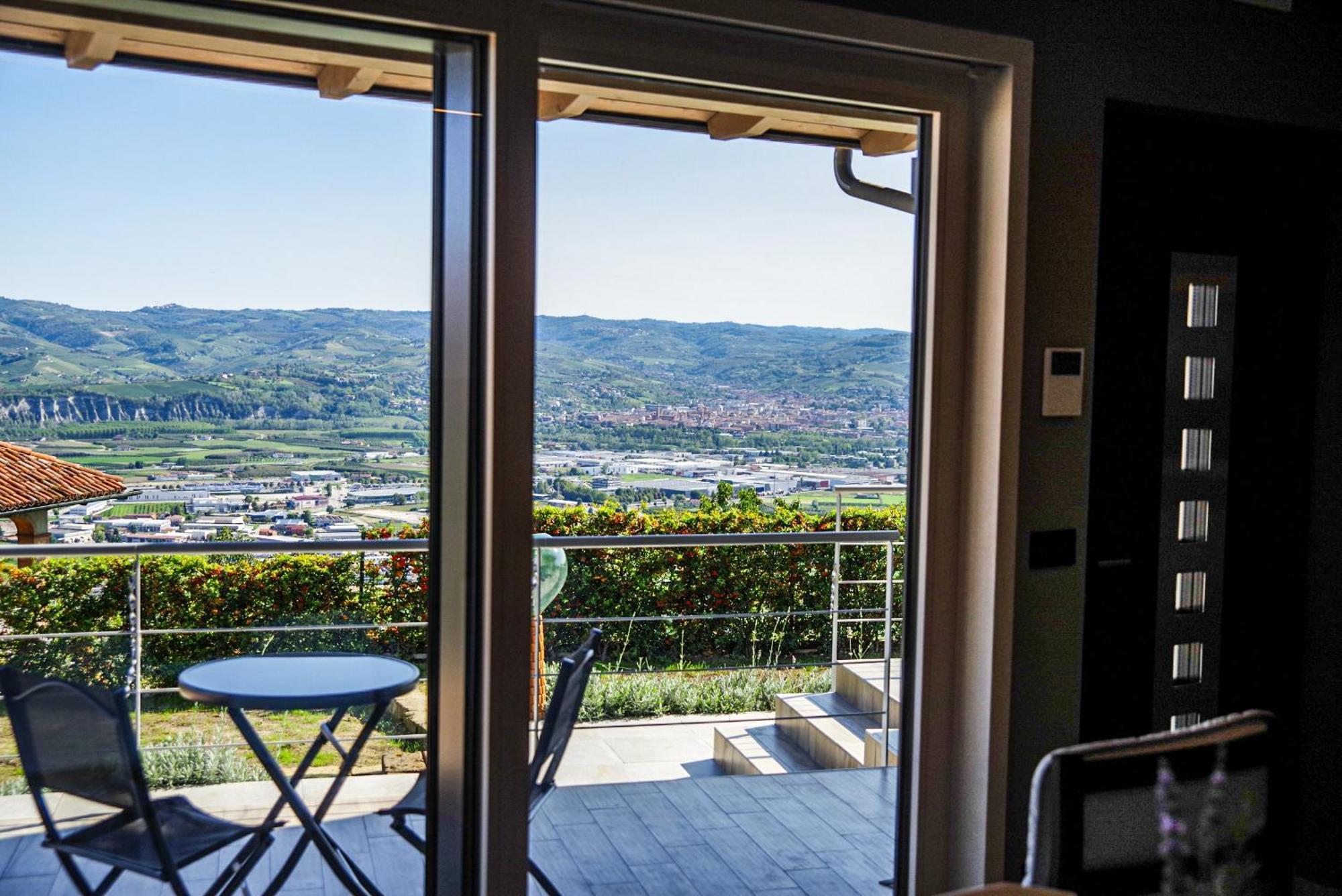 Vista Langhe - Cerratohouses グアレーネ エクステリア 写真